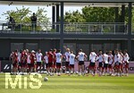 28.05.2026, Fussball DFB-Nationalmannschaft Deutschland, Trainingslager vor der WM in Herzogenaurach, im Homeground bei ADIDAS. Erste Trainingseinheit auf dem Adidas-Sportplatz, Trainer Julian Nagelsmann (Deutschland) richtet seine Worte an die Mannschaft. 
