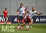 28.05.2026, Fussball DFB-Nationalmannschaft Deutschland, Trainingslager vor der WM in Herzogenaurach, im Homeground bei ADIDAS. Erste Trainingseinheit auf dem Adidas-Sportplatz, v.l. Nick Woltemade (Deutschland) und Waldemar Anton (Deutschland) 