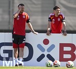 28.05.2026, Fussball DFB-Nationalmannschaft Deutschland, Trainingslager vor der WM in Herzogenaurach, im Homeground bei ADIDAS. Erste Trainingseinheit auf dem Adidas-Sportplatz, v.l. Trainer Julian Nagelsmann (Deutschland) und Co-Trainer Benjamin Glück (Deutschland) 