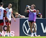 28.05.2026, Fussball DFB-Nationalmannschaft Deutschland, Trainingslager vor der WM in Herzogenaurach, im Homeground bei ADIDAS. Erste Trainingseinheit auf dem Adidas-Sportplatz, v.l. Waldemar Anton (Deutschland) und David Raum (Deutschland) 