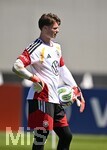 28.05.2026, Fussball DFB-Nationalmannschaft Deutschland, Trainingslager vor der WM in Herzogenaurach, im Homeground bei ADIDAS. Erste Trainingseinheit auf dem Adidas-Sportplatz, Torwart Jonas Urbig (Deutschland) 