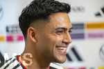 28.05.2026, Fussball DFB-Nationalmannschaft Deutschland, Trainingslager vor der WM in Herzogenaurach, im Homeground bei ADIDAS. Erste Trainingseinheit auf dem Adidas-Sportplatz, Medienrunde nach dem Training mit einigen Spielern der Nationalmannschaft. Nadiem Amiri (Deutschland) 