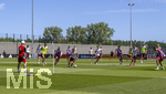 28.05.2026, Fussball DFB-Nationalmannschaft Deutschland, Trainingslager vor der WM in Herzogenaurach, im Homeground bei ADIDAS. Erste Trainingseinheit auf dem Adidas-Sportplatz, Lennart Karl (Deutschland) am Ball 