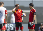 28.05.2026, Fussball DFB-Nationalmannschaft Deutschland, Trainingslager vor der WM in Herzogenaurach, im Homeground bei ADIDAS. Erste Trainingseinheit auf dem Adidas-Sportplatz, Bundestrainer Julian Nagelsmann (Deutschland) re: Co-Trainer Benjamin Hübner (Deutschland) 
