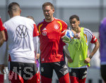 28.05.2026, Fussball DFB-Nationalmannschaft Deutschland, Trainingslager vor der WM in Herzogenaurach, im Homeground bei ADIDAS. Erste Trainingseinheit auf dem Adidas-Sportplatz, Bundestrainer Julian Nagelsmann (Deutschland) 