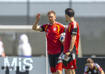 28.05.2026, Fussball DFB-Nationalmannschaft Deutschland, Trainingslager vor der WM in Herzogenaurach, im Homeground bei ADIDAS. Erste Trainingseinheit auf dem Adidas-Sportplatz, Bundestrainer Julian Nagelsmann (Deutschland) re: Co-Trainer Benjamin Hübner (Deutschland) 