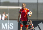 28.05.2026, Fussball DFB-Nationalmannschaft Deutschland, Trainingslager vor der WM in Herzogenaurach, im Homeground bei ADIDAS. Erste Trainingseinheit auf dem Adidas-Sportplatz, Bundestrainer Julian Nagelsmann (Deutschland) nachdenklich 
