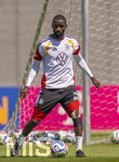 28.05.2026, Fussball DFB-Nationalmannschaft Deutschland, Trainingslager vor der WM in Herzogenaurach, im Homeground bei ADIDAS. Erste Trainingseinheit auf dem Adidas-Sportplatz, Antonio Rüdiger (Deutschland) am Ball 