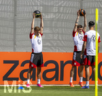 28.05.2026, Fussball DFB-Nationalmannschaft Deutschland, Trainingslager vor der WM in Herzogenaurach, im Homeground bei ADIDAS. Erste Trainingseinheit auf dem Adidas-Sportplatz, Joshua Kimmich (Deutschland) und Pascal Groß (Deutschland) 