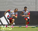 28.05.2026, Fussball DFB-Nationalmannschaft Deutschland, Trainingslager vor der WM in Herzogenaurach, im Homeground bei ADIDAS. Erste Trainingseinheit auf dem Adidas-Sportplatz, von links:  Leroy Sane (Deutschland) und Jamal Musiala (Deutschland) 