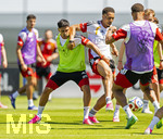28.05.2026, Fussball DFB-Nationalmannschaft Deutschland, Trainingslager vor der WM in Herzogenaurach, im Homeground bei ADIDAS. Erste Trainingseinheit auf dem Adidas-Sportplatz, v.li: Jamal Musiala (Deutschland), Felix Nmecha (Deutschland) 