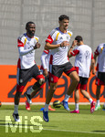 28.05.2026, Fussball DFB-Nationalmannschaft Deutschland, Trainingslager vor der WM in Herzogenaurach, im Homeground bei ADIDAS. Erste Trainingseinheit auf dem Adidas-Sportplatz, v.li: Antonio Rüdiger (Deutschland), Alexander Pavlovic (Deutschland) 