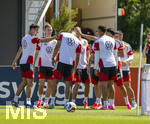 28.05.2026, Fussball DFB-Nationalmannschaft Deutschland, Trainingslager vor der WM in Herzogenaurach, im Homeground bei ADIDAS. Erste Trainingseinheit auf dem Adidas-Sportplatz, Gute Laune überall, Nico Schlotterbeck (Deutschland), Jamie Leweling (Deutschland), Malick Thiaw (Deutschland), Pascal Groß (Deutschland), Nadiem Amiri (Deutschland),  