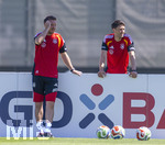 28.05.2026, Fussball DFB-Nationalmannschaft Deutschland, Trainingslager vor der WM in Herzogenaurach, im Homeground bei ADIDAS. Erste Trainingseinheit auf dem Adidas-Sportplatz, v.re: Co-Trainer Benjamin Hübner (Deutschland) und Bundestrainer Julian Nagelsmann (Deutschland) 