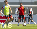 28.05.2026, Fussball DFB-Nationalmannschaft Deutschland, Trainingslager vor der WM in Herzogenaurach, im Homeground bei ADIDAS. Erste Trainingseinheit auf dem Adidas-Sportplatz, Bundestrainer Julian Nagelsmann (Deutschland) lachend 