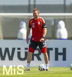 28.05.2026, Fussball DFB-Nationalmannschaft Deutschland, Trainingslager vor der WM in Herzogenaurach, im Homeground bei ADIDAS. Erste Trainingseinheit auf dem Adidas-Sportplatz, Bundestrainer Julian Nagelsmann (Deutschland) lachend 