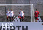28.05.2026, Fussball DFB-Nationalmannschaft Deutschland, Trainingslager vor der WM in Herzogenaurach, im Homeground bei ADIDAS. Erste Trainingseinheit auf dem Adidas-Sportplatz, v.re: Torwart Jonas Urbig (GER), Torwart Oliver Baumann (Deutschland), Torwart Alexander Nübel (Deutschland) am Nebenplatz mit Torwarttrainer Andreas Kronenberg (Deutschland)  