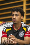28.05.2026, Fussball DFB-Nationalmannschaft Deutschland, Trainingslager vor der WM in Herzogenaurach, im Homeground bei ADIDAS. Media-Day im Pressezentrum, die Spieler reden mit den Journalisten. Nathaniel Brown (Deutschland) 