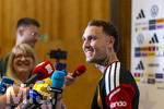 28.05.2026, Fussball DFB-Nationalmannschaft Deutschland, Trainingslager vor der WM in Herzogenaurach, im Homeground bei ADIDAS. Media-Day im Pressezentrum, die Spieler reden mit den Journalisten. 