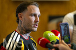 28.05.2026, Fussball DFB-Nationalmannschaft Deutschland, Trainingslager vor der WM in Herzogenaurach, im Homeground bei ADIDAS. Media-Day im Pressezentrum, die Spieler reden mit den Journalisten.  David Raum (Deutschland) 