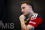 28.05.2026, Fussball DFB-Nationalmannschaft Deutschland, Trainingslager vor der WM in Herzogenaurach, im Homeground bei ADIDAS. Media-Day im Pressezentrum, die Spieler reden mit den Journalisten.  David Raum (Deutschland) nachdenklich,
