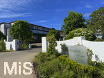 28.05.2026, Fussball DFB-Nationalmannschaft Deutschland. Das Hotel der Medienvertreter, dem Hotel HerzogsPark in Herzogenaurach. Eng mit dem Namen Adi Dassler ist die Geschichte des Hotels HerzogsPark verbunden. Dort, wo noch heute die Mannschaften der 1. Fußball Bundesliga logieren, gingen schon Ende der 60er Jahre weltberühmte Sportler ein und aus. Nach den Olympischen Spielen in München wurde aus dem eigens erbauten Gästehaus das Sporthotel adidas. 1992 kaufte die Tochter Brigitte Baenkler-Dassler das Haus von der adidas AG und baute es zum Hotel HerzogsPark aus.
