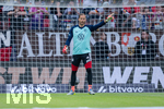 31.05.2026, Fussball Freundschafts-Länderspiele 3.Spieltag, Deutschland - Finnland, in der Mewa-Arena Mainz, Torwart Oliver Baumann (Deutschland) zeigt nach oben, 