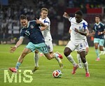 31.05.2026, Fussball Freundschafts-Länderspiele 3.Spieltag, Deutschland - Finnland, in der Mewa-Arena Mainz, v.l. Florian Wirtz (Deutschland) gegen Anssi Suhonen (Finnland) und Tony Miettinen (Finnland) 