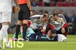 31.05.2026, Fussball Freundschafts-Länderspiele 3.Spieltag, Deutschland - Finnland, in der Mewa-Arena Mainz, Mannschaftsarzt Dr. Jochen Hahne (Deutschland) mit Deniz Undav (Deutschland) 