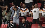 31.05.2026, Fussball Freundschafts-Länderspiele 3.Spieltag, Deutschland - Finnland, in der Mewa-Arena Mainz, Frau Tanja von Deniz Undav (li, Deutschland) die Ehefrau.
