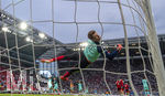 31.05.2026, Fussball Freundschafts-Länderspiele 3.Spieltag, Deutschland - Finnland, in der Mewa-Arena Mainz, Torwart Alexander Nübel (Deutschland) beim Aufwärmen im Hechtsprung