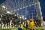 31.05.2026, Fussball Freundschafts-Länderspiele 3.Spieltag, Deutschland - Finnland, in der Mewa-Arena Mainz, Torschuss zum 1:0 von Deniz Undav (Deutschland), Torwart Lukas Hradecky (re, Finnland) liegt geschlagen am Boden.