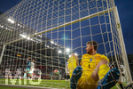 31.05.2026, Fussball Freundschafts-Länderspiele 3.Spieltag, Deutschland - Finnland, in der Mewa-Arena Mainz, Torschuss zum 1:0 von Deniz Undav (li, Deutschland), Torwart Lukas Hradecky (re, Finnland) liegt geschlagen am Boden.
