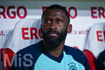 31.05.2026, Fussball Freundschafts-Länderspiele 3.Spieltag, Deutschland - Finnland, in der Mewa-Arena Mainz, Antonio Rüdiger (Deutschland) sitzt auf der Auswechselbank, 