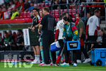 31.05.2026, Fussball Freundschafts-Länderspiele 3.Spieltag, Deutschland - Finnland, in der Mewa-Arena Mainz, Einwechsung Maximilian Beier (Deutschland) und Trainer Julian Nagelsmann (Deutschland)  spricht mit ihm
