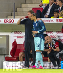 31.05.2026, Fussball Freundschafts-Länderspiele 3.Spieltag, Deutschland - Finnland, in der Mewa-Arena Mainz, v.li: Bundestrainer Julian Nagelsmann (Deutschland) wechselt Leroy Sane (Deutschland) ein 