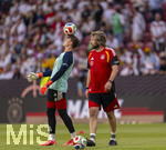 31.05.2026, Fussball Freundschafts-Länderspiele 3.Spieltag, Deutschland - Finnland, in der Mewa-Arena Mainz, v.li: Torwart Alexander Nübel (Deutschland) und Torwarttrainer Stefan Wessels (GER) beim Aufwärmen.