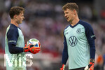 31.05.2026, Fussball Freundschafts-Länderspiele 3.Spieltag, Deutschland - Finnland, in der Mewa-Arena Mainz, v.li: Torwart Jonas Urbig (Deutschland) und Torwart Alexander Nübel (Deutschland) 