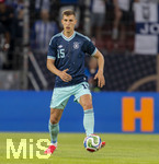 31.05.2026, Fussball Freundschafts-Länderspiele 3.Spieltag, Deutschland - Finnland, in der Mewa-Arena Mainz, Nico Schlotterbeck (Deutschland) am Ball 