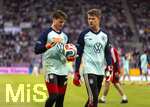 31.05.2026, Fussball Freundschafts-Länderspiele 3.Spieltag, Deutschland - Finnland, in der Mewa-Arena Mainz, v.li: Torwart Jonas Urbig (GER) Torwart Alexander Nübel (Deutschland) 