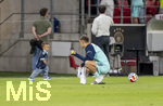 31.05.2026, Fussball Freundschafts-Länderspiele 3.Spieltag, Deutschland - Finnland, in der Mewa-Arena Mainz,  Nico Schlotterbeck (Deutschland) mit Sohn auf dem Platz nach dem Spiel (ACHTUNG SPERRE: DIESES BILD NUR FÜR AGENTUR-INTERNE ZWECKE, KEINE VERÖFFENTLICHUNG IN MEDIEN OHNE GENEHMIGUNG!)