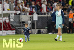 31.05.2026, Fussball Freundschafts-Länderspiele 3.Spieltag, Deutschland - Finnland, in der Mewa-Arena Mainz,  Nico Schlotterbeck (Deutschland) mit Sohn auf dem Platz nach dem Spiel (ACHTUNG SPERRE: DIESES BILD NUR FÜR AGENTUR-INTERNE ZWECKE, KEINE VERÖFFENTLICHUNG IN MEDIEN OHNE GENEHMIGUNG!)