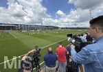 01.06.2026, Fussball, DFB-Nationalmannschaft Deutschland, letztes Training vor Abreise nach USA zur WM 2026, am DFB-Campus in Frankfurt am Main.    Die Journalisten fangen das Geschehen ein 