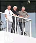01.06.2026, Fussball, DFB-Nationalmannschaft Deutschland, letztes Training vor Abreise nach USA zur WM 2026, am DFB-Campus in Frankfurt am Main.     Hannes Wolf, Sportdirektor Rudi Völler (Deutschland) und DFB-Geschäftsführer Andreas Rettig (Deutschland)  schauen das Training an.
