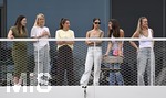 01.06.2026, Fussball, DFB-Nationalmannschaft Deutschland, letztes Training vor Abreise nach USA zur WM 2026, am DFB-Campus in Frankfurt am Main.     Lena Wurzenberger (Deutschland) die Frau von Trainer Julian Nagelsmann (Deutschland) und die Spielerfrauen.  
