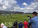 01.06.2026, Fussball, DFB-Nationalmannschaft Deutschland, letztes Training vor Abreise nach USA zur WM 2026, am DFB-Campus in Frankfurt am Main. Übersicht Trainingsplatz, das Match wird von der versammelten Presse beobachtet.