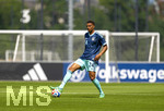 01.06.2026, Fussball, DFB-Nationalmannschaft Deutschland, letztes Training vor Abreise nach USA zur WM 2026, am DFB-Campus in Frankfurt am Main. Testspiel Deutschland - Finnland, Malick Thiaw (Deutschland) am Ball 