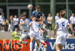 01.06.2026, Fussball, DFB-Nationalmannschaft Deutschland, letztes Training vor Abreise nach USA zur WM 2026, am DFB-Campus in Frankfurt am Main. Testspiel Deutschland - Finnland, v.li: Oiva Jukkola (Finnland), Samuli Miettinen (Finnland), Leon Goretzka (Deutschland) Kopfball.