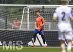 01.06.2026, Fussball, DFB-Nationalmannschaft Deutschland, letztes Training vor Abreise nach USA zur WM 2026, am DFB-Campus in Frankfurt am Main. Testspiel Deutschland - Finnland, Torwart Alexander Nübel (Deutschland) am Ball 