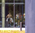 01.06.2026, Fussball, DFB-Nationalmannschaft Deutschland, letztes Training vor Abreise nach USA zur WM 2026, am DFB-Campus in Frankfurt am Main. Ergometer-Training im Gymnastikraum. v.li: Joshua Kimmich (Deutschland) mit freiem Oberkörper, Alexander Pavlovic (Deutschland) auf dem Ergometer